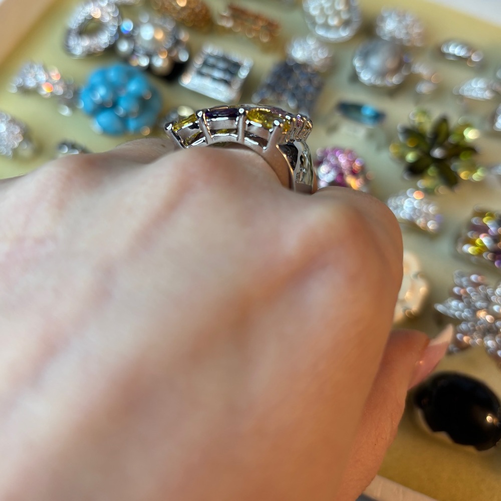 Camille Lucie Swavorski Crystal Statement Ring - Picture 5 of 5